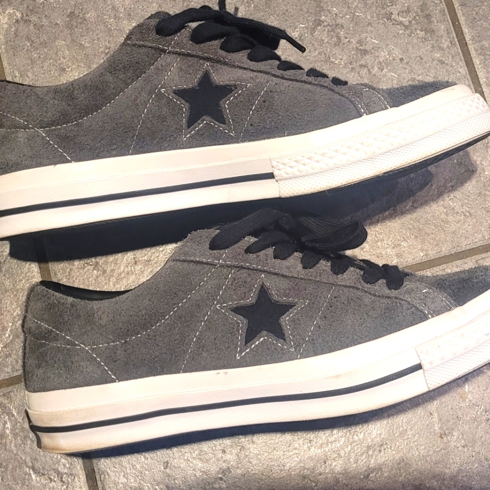 Converse One Star Low Top Sneakers in Gray and Black